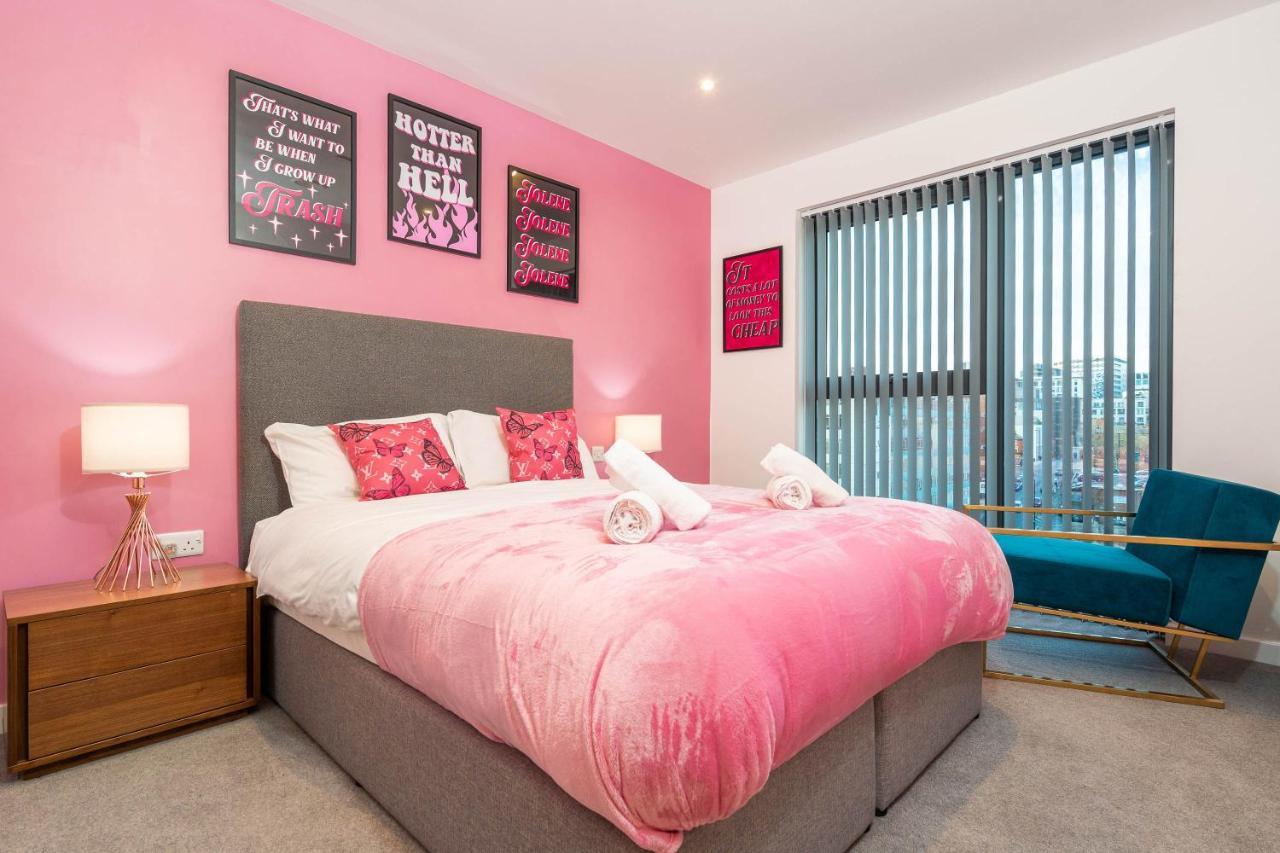 Maevela Apartments ☆ Pink Luxury Apartment With Balcony - Birmingham City Centre - 5 Min Walk From Bullring, Cube, Mailbox, New Street Station - Free Netflix & Wifi Ngoại thất bức ảnh