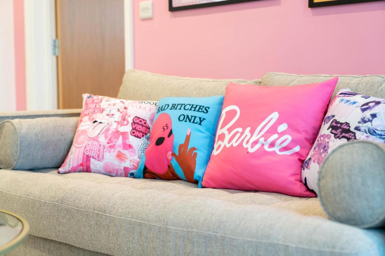 Maevela Apartments ☆ Pink Luxury Apartment With Balcony - Birmingham City Centre - 5 Min Walk From Bullring, Cube, Mailbox, New Street Station - Free Netflix & Wifi Ngoại thất bức ảnh